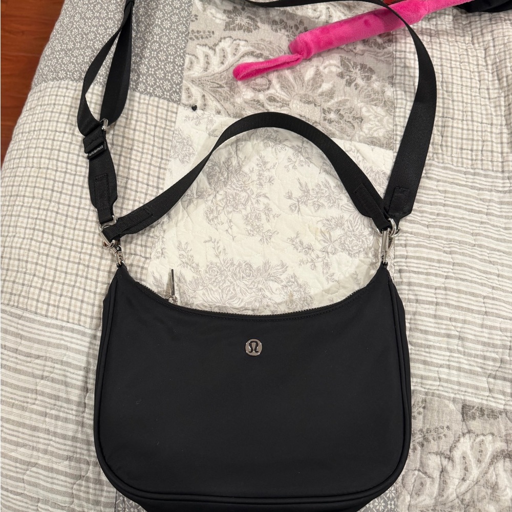 Lululemon City Essentials Small Shoulder Bag Crossbody 3L